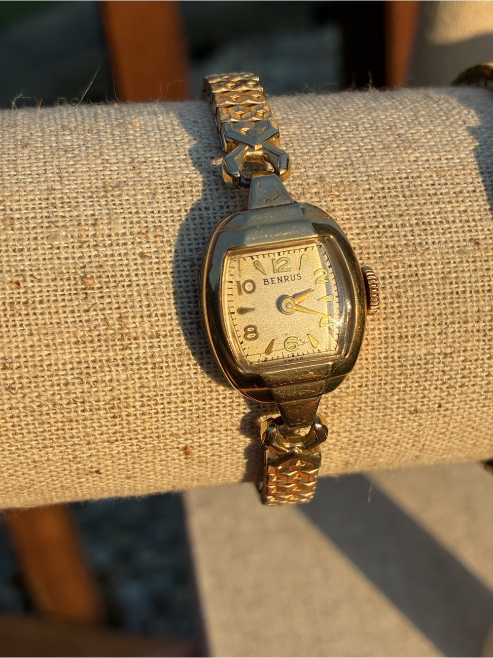 Classic Women's Gold-Tone Bracelet Watch Collection - Picture 6 of 15